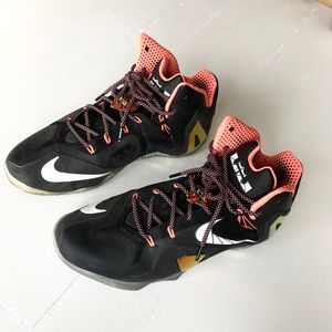 Nike LeBron 11 Elite Black Gold